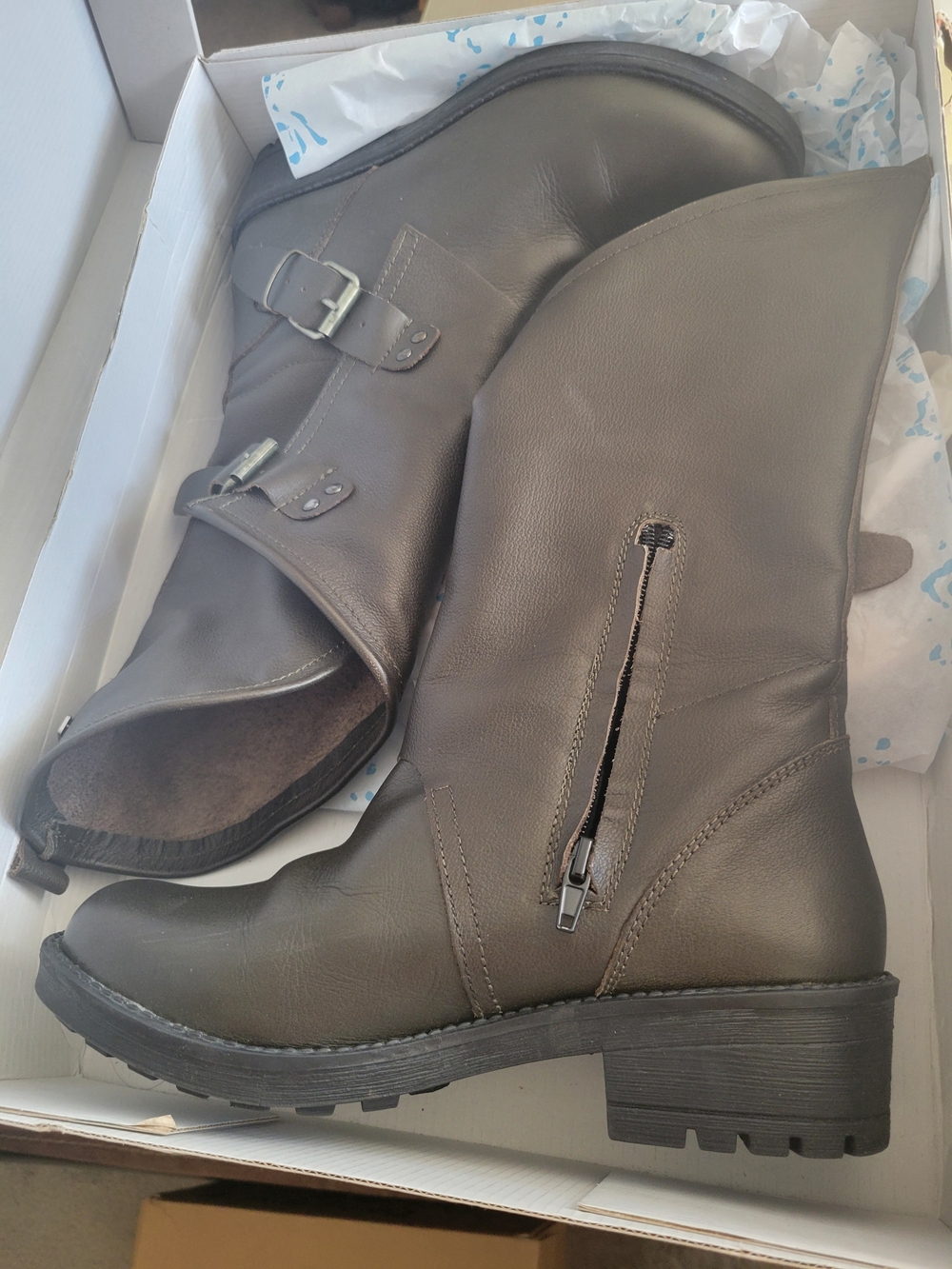 Musse & Cloud Brown Mid-Calf Buckle Zip Heeled Boots